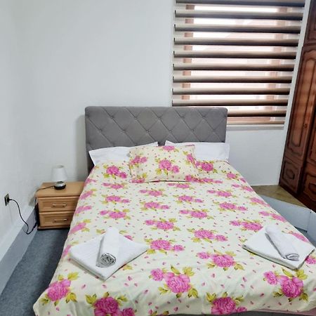 Apartman Family SJJ Buitenkant foto